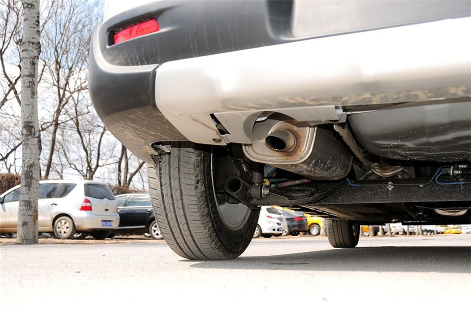 2013款 劲锐版 1.6XL CVT 舒适版 引擎底盘