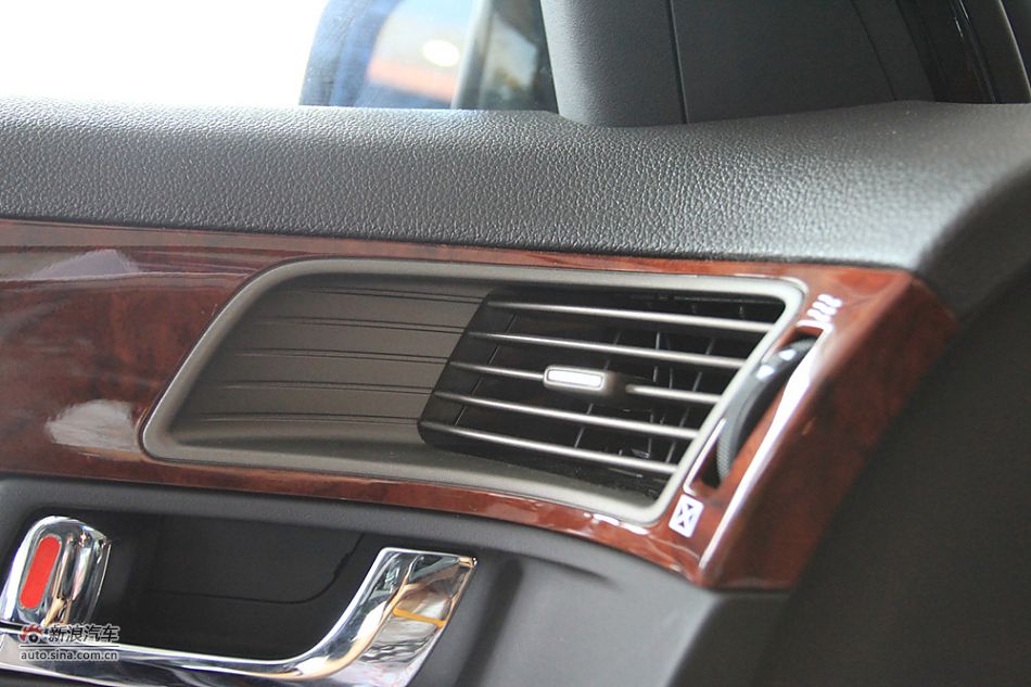 2011款林荫大道博鳌论坛纪念版