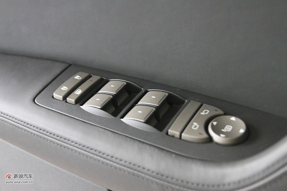 2011款林荫大道博鳌论坛纪念版