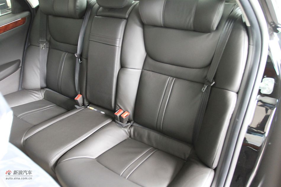 2011款林荫大道博鳌论坛纪念版