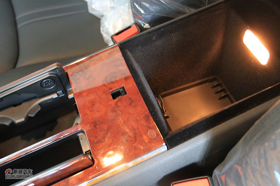 2011款林荫大道博鳌论坛纪念版