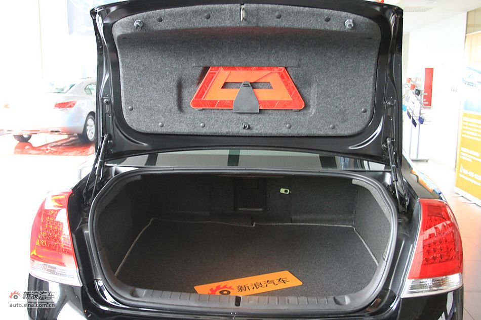 2011款林荫大道博鳌论坛纪念版