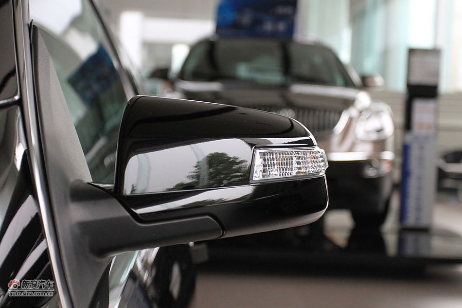 2011款林荫大道博鳌论坛纪念版