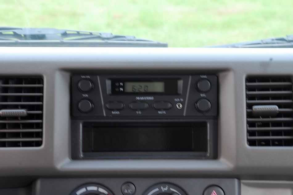 昌河铃木浪迪阳光版内饰