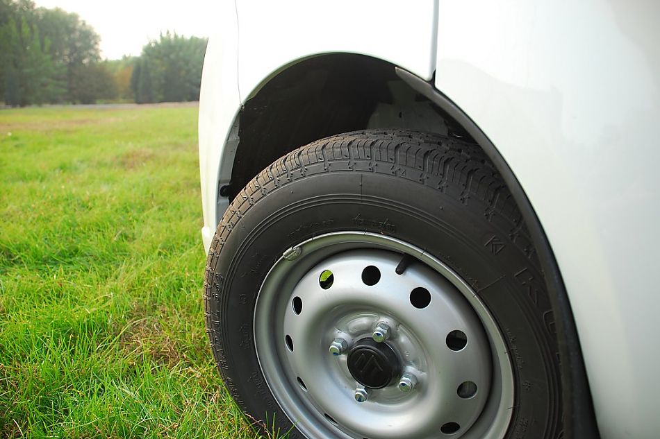 昌河铃木浪迪阳光版外观