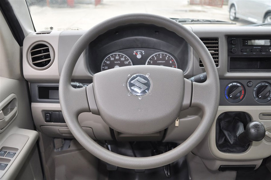 2011款浪迪1.2L阳光版手动标准型