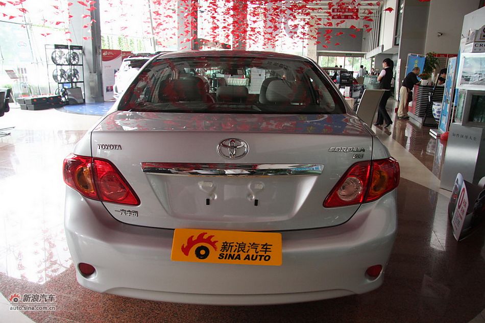 2010款卡罗拉GL-i 1.8AT 天窗版