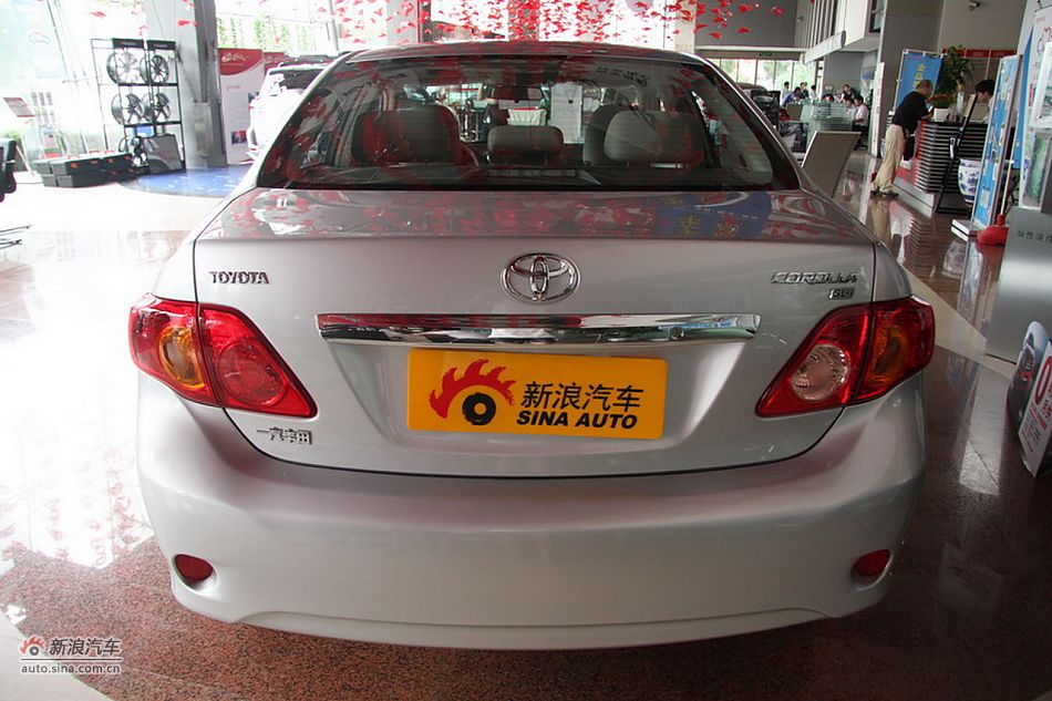 2010款卡罗拉GL-i 1.8AT 天窗版