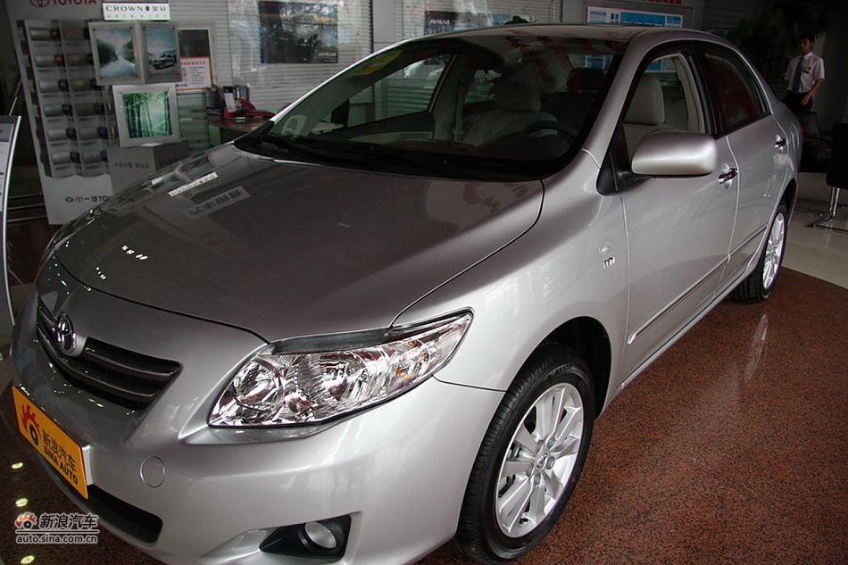 2010款卡罗拉GL-i 1.8AT 天窗版