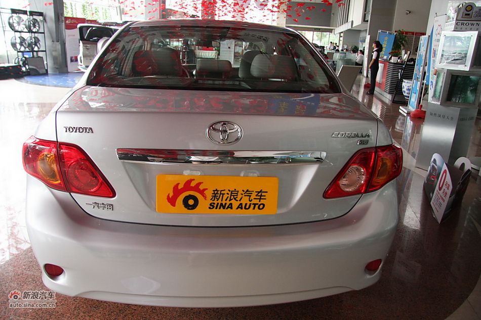 2010款卡罗拉GL-i 1.8AT 天窗版