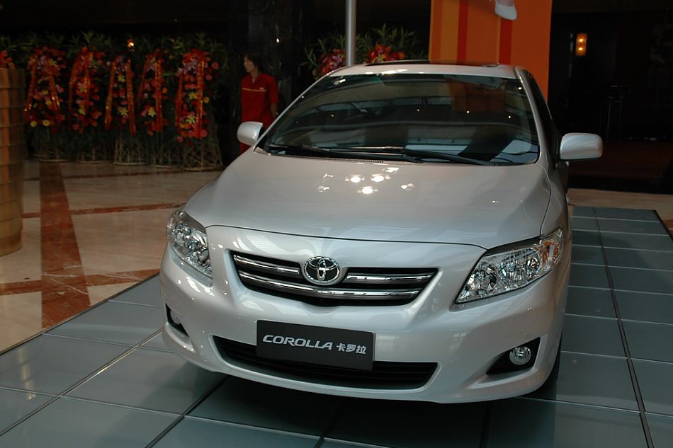 天津一汽丰田卡罗拉前脸
