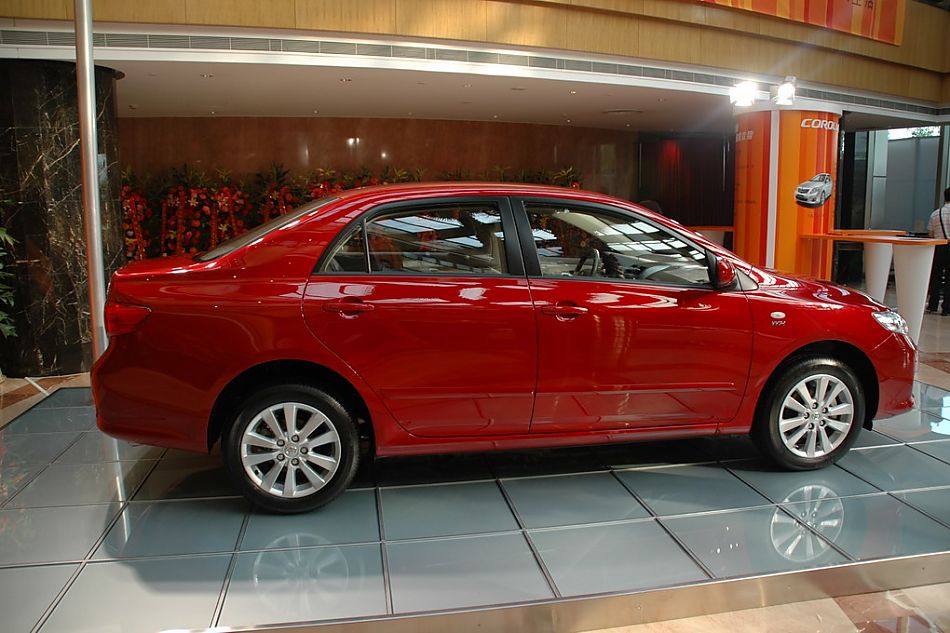 天津一汽丰田卡罗拉外观