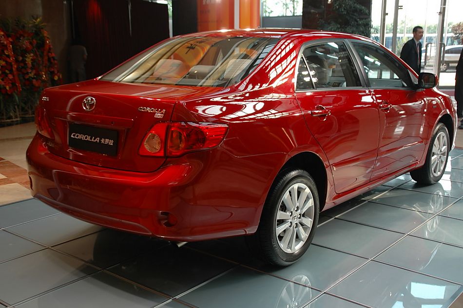 天津一汽丰田卡罗拉外观