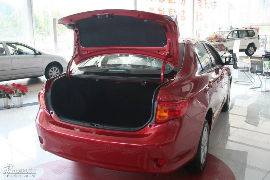 天津一汽丰田卡罗拉外观