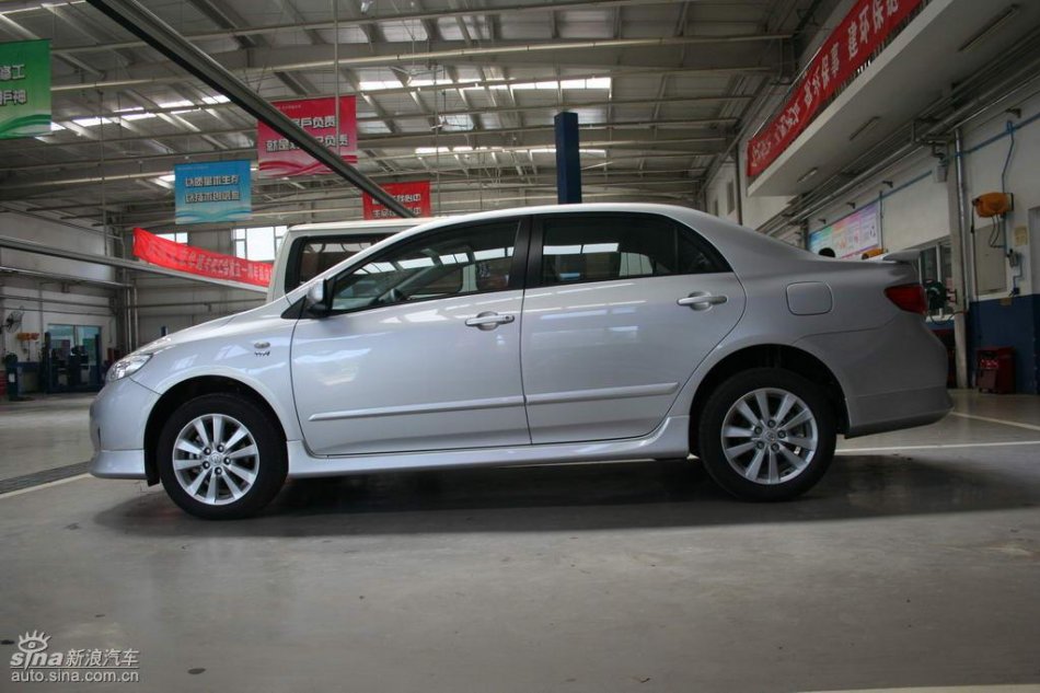 天津一汽丰田卡罗拉外观