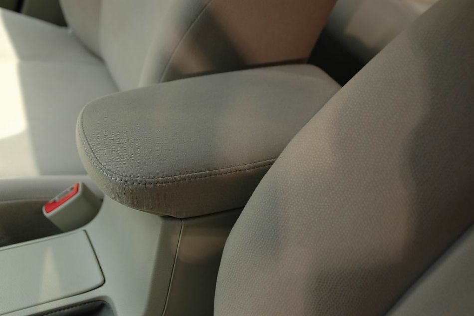 天津一汽丰田卡罗拉内饰