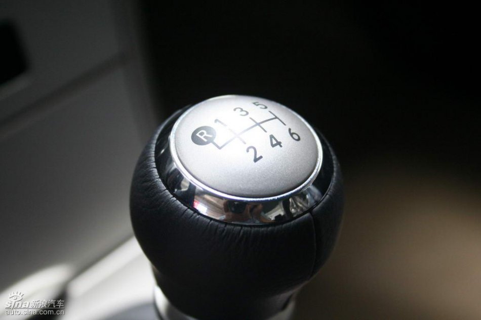 天津一汽丰田卡罗拉内饰