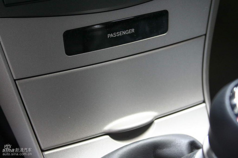 天津一汽丰田卡罗拉内饰