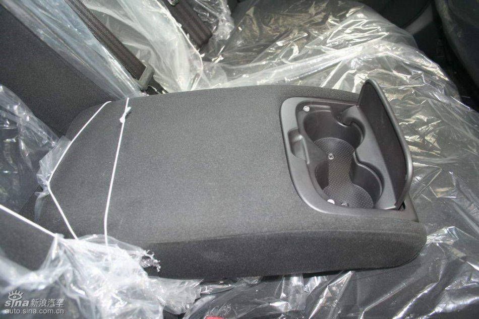 天津一汽丰田卡罗拉内饰