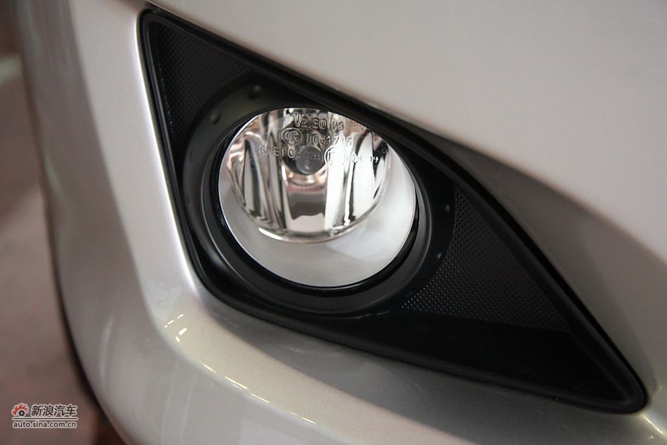 2010款卡罗拉GL-i 1.8AT 天窗版