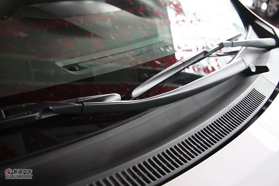 2010款卡罗拉GL-i 1.8AT 天窗版