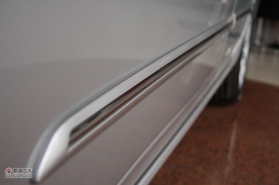 2010款卡罗拉GL-i 1.8AT 天窗版