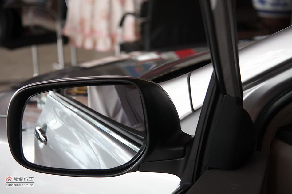 2010款卡罗拉GL-i 1.8AT 天窗版