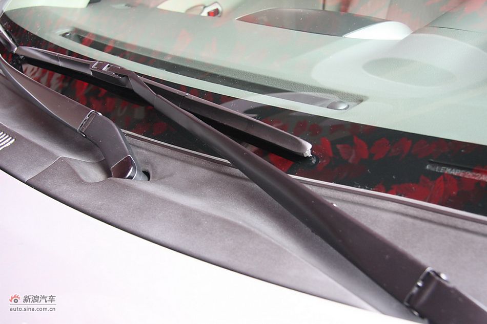 2010款卡罗拉GL 1.6AT 天窗版