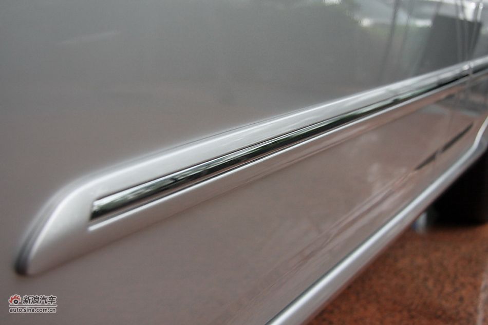 2010款卡罗拉GL 1.6AT 天窗版