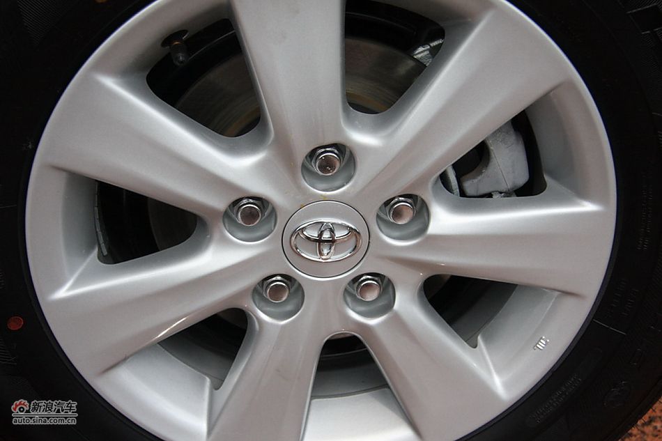 2010款卡罗拉GL 1.6AT 天窗版