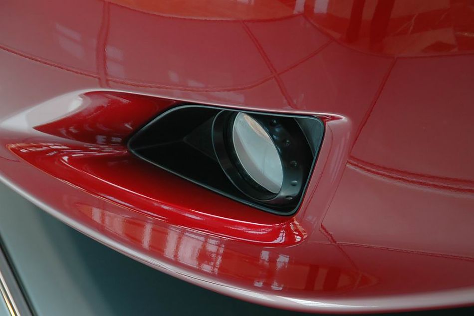 天津一汽丰田卡罗拉前灯