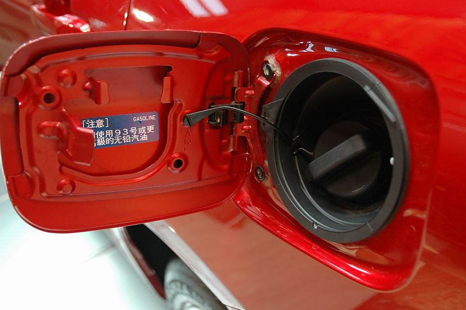 天津一汽丰田卡罗拉油箱盖