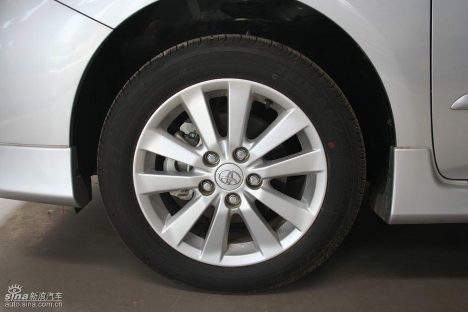 天津一汽丰田卡罗拉外观