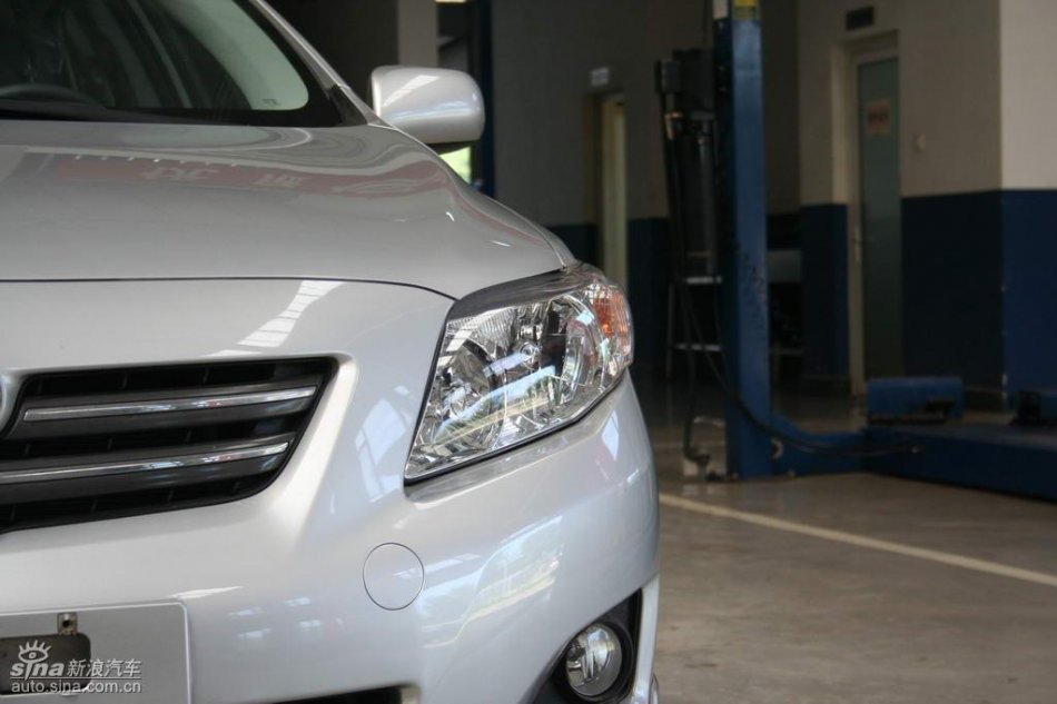 天津一汽丰田卡罗拉外观