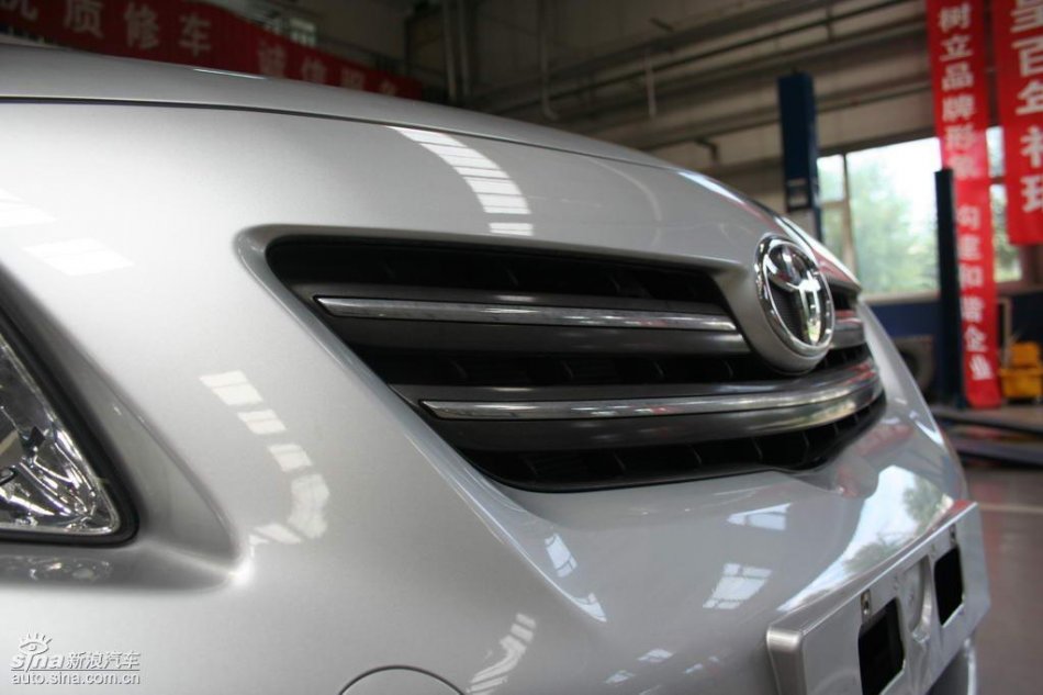 天津一汽丰田卡罗拉外观