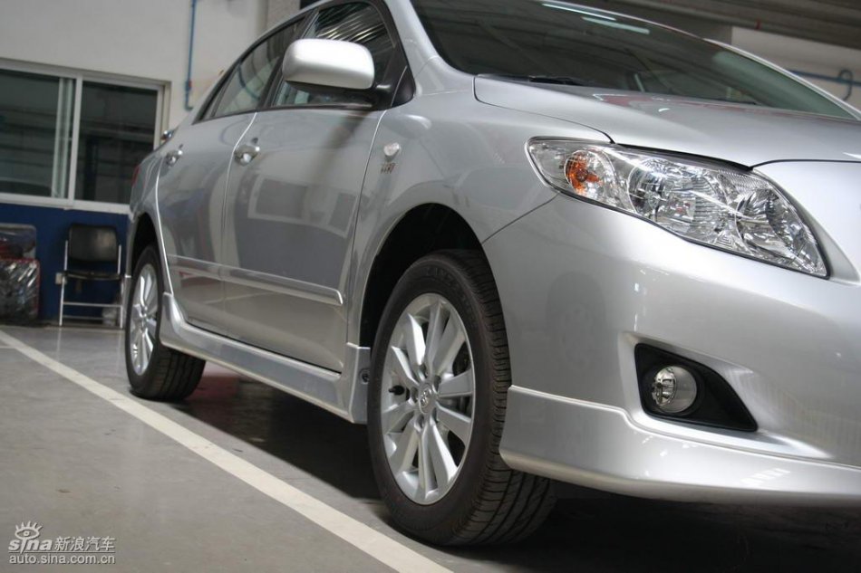 天津一汽丰田卡罗拉外观