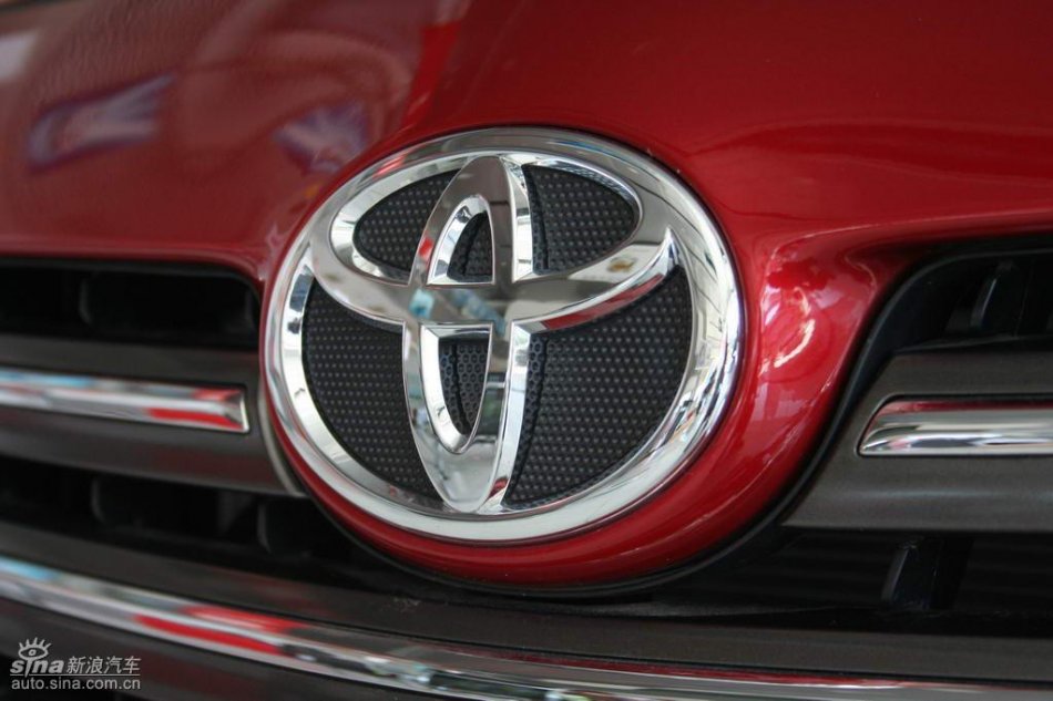 天津一汽丰田卡罗拉外观