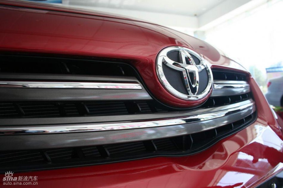 天津一汽丰田卡罗拉外观