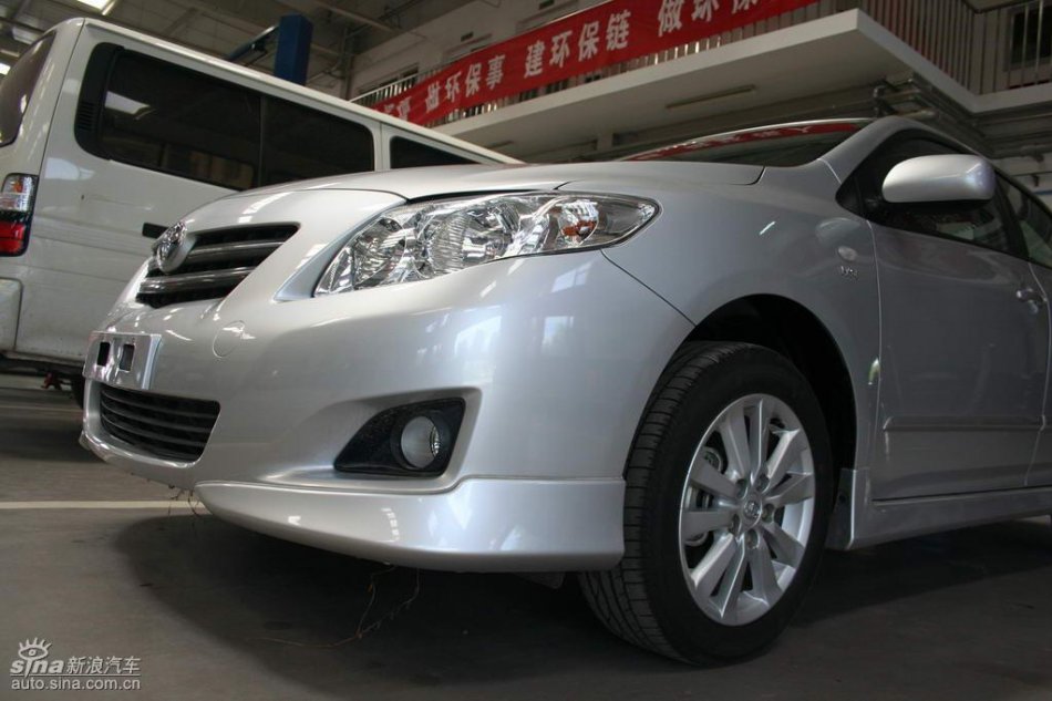 天津一汽丰田卡罗拉外观