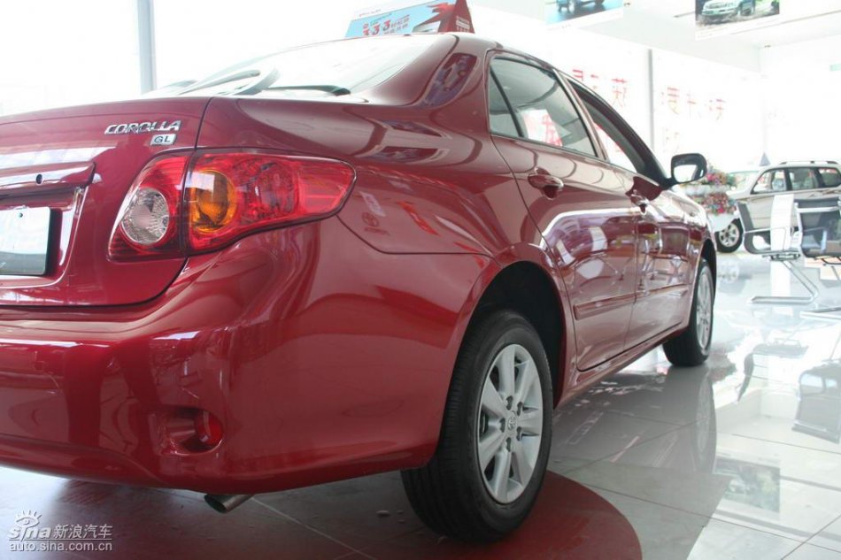 天津一汽丰田卡罗拉外观