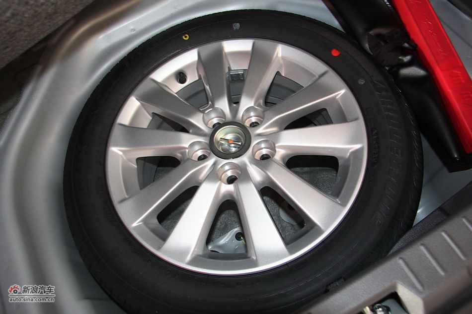 2010款卡罗拉GL-i 1.8AT 天窗版