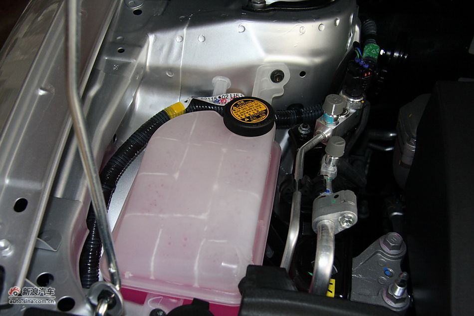 2010款卡罗拉GL-i 1.8AT 天窗版