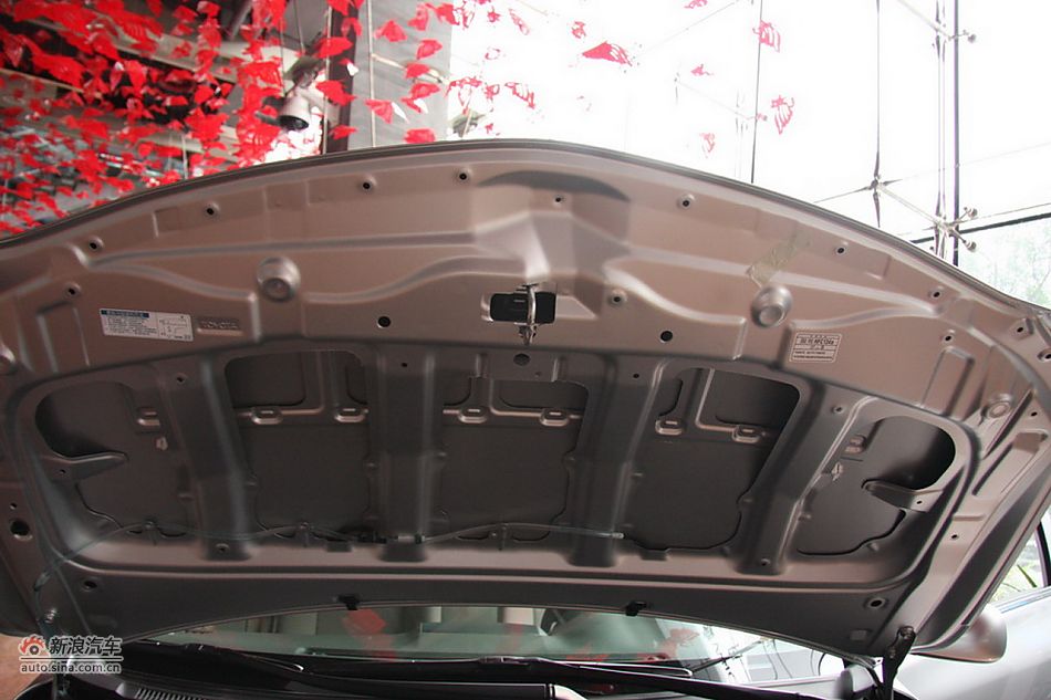 2010款卡罗拉GL 1.6AT 天窗版