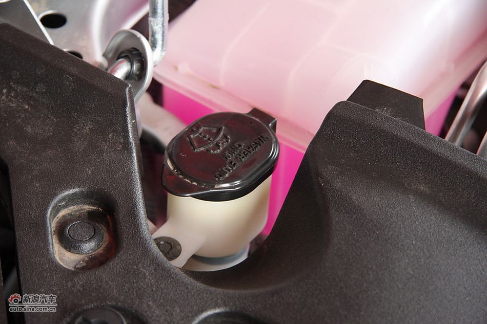 2010款卡罗拉GL 1.6AT 天窗版