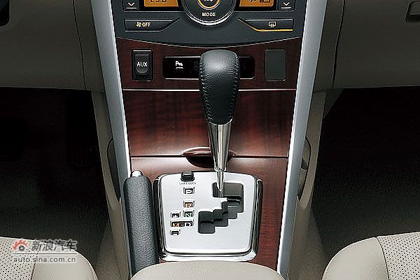 海外版卡罗拉内饰图片