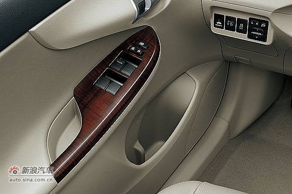 海外版卡罗拉内饰图片