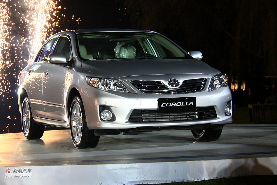 新卡罗拉亮相