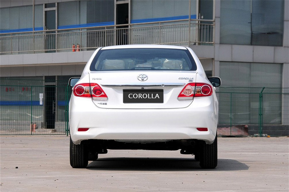 2013款卡罗拉特装版1.6L自动炫酷型GL