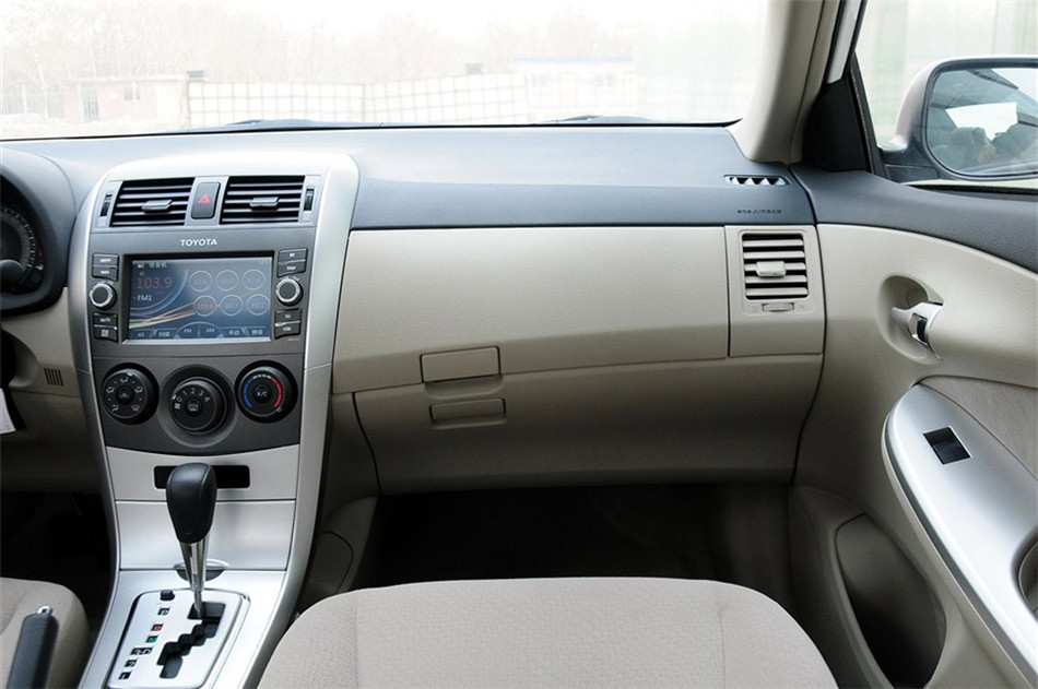 2013款卡罗拉特装版1.6L自动炫酷型GL