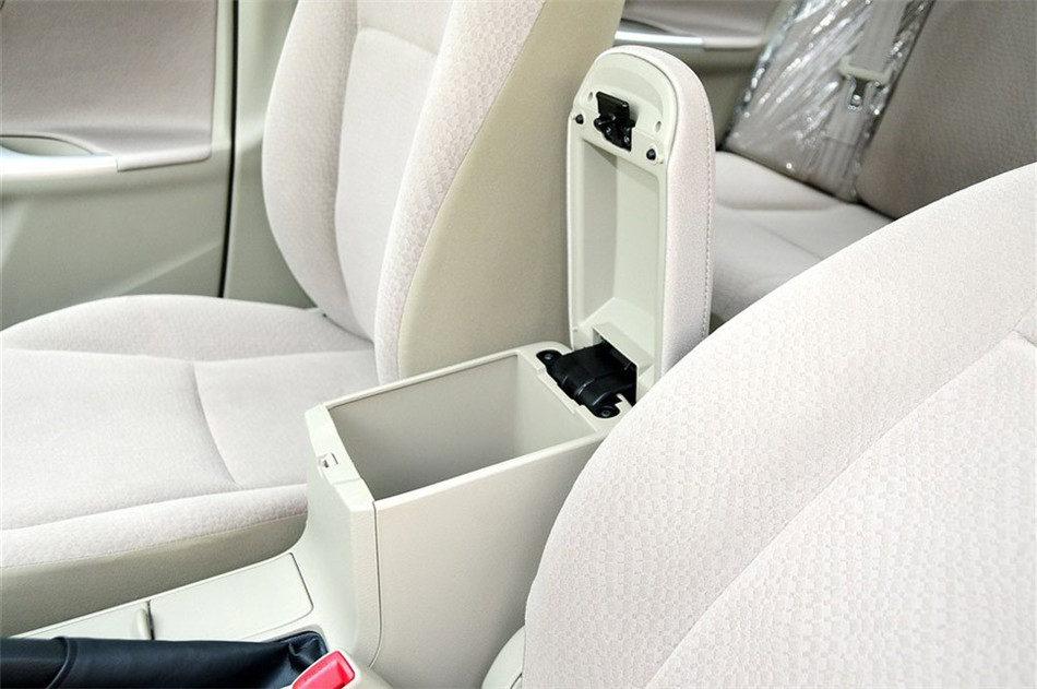 2013款卡罗拉特装版1.6L自动炫酷型GL